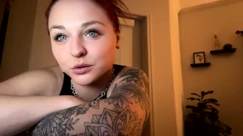 Snapshot of cherrybaby690 chatting on 02-14-25, 01:45 cherrybaby690 online show from 02-14-25, 01:45