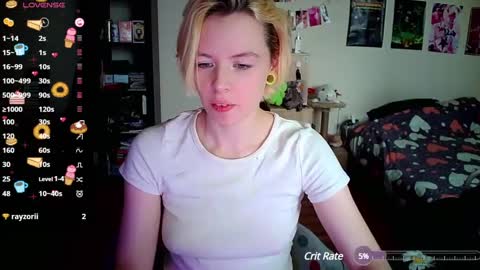 Snapshot of cherrybaby_0 chatting on 12-18-24, 07:04 cherrybaby_0 online show from 12-18-24, 07:04