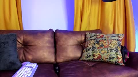 Cherry Glow  online show from 11-14-25, 07:45