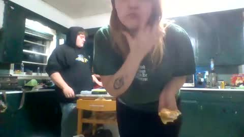 Snapshot of cherrybomb454 chatting on 10-31-25, 03:07 cherrybomb454 online show from 10-31-25, 03:07