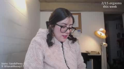 Snapshot of cherrybunny21 chatting on 10-16-25, 01:50 Sarah Prez online show from 10-16-25, 01:50