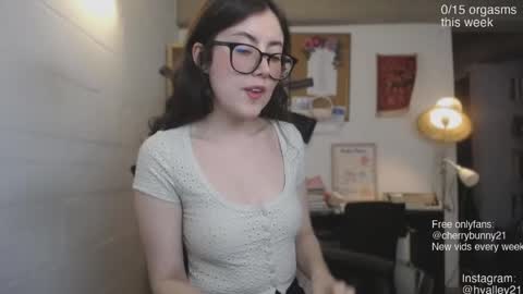 Sarah Prez online show from 05-28-26, 04:43