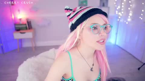 Snapshot of cherrycrush chatting on 05-13-26, 07:00 Cherry Crush online show from 05-13-26, 07:00