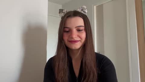 Lina online show from 12-18-24, 05:04