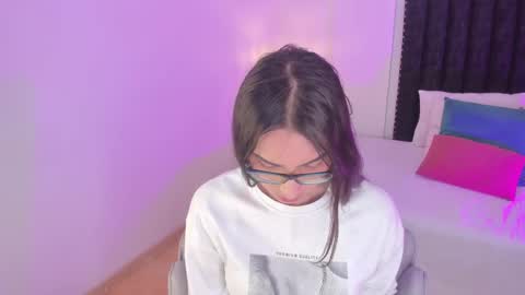 Cherry online show from 09-28-25, 01:05