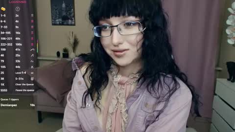 Snapshot of cherrylanding chatting on 05-08-26, 07:19 Isabel online show from 05-08-26, 07:19