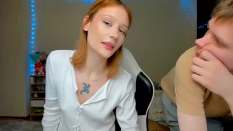 Snapshot of cherrylumi chatting on 03-13-26, 07:09 Alice Simonplease like online show from 03-13-26, 07:09