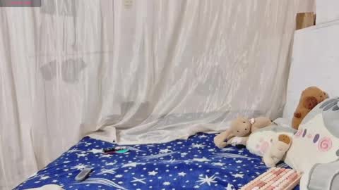 Snapshot of cherrymyqueen_ chatting on 05-21-26, 01:07 Cherry online show from 05-21-26, 01:07