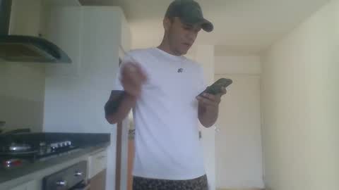 Snapshot of cherryvibes69 chatting on 01-12-26, 02:55 --- online show from 01-12-26, 02:55