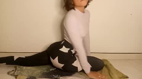 Cherry  online show from 01-01-25, 01:58