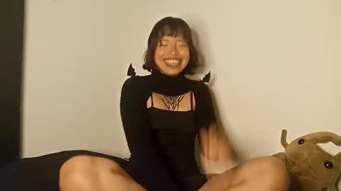 Cherry  online show from 01-08-25, 01:00