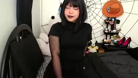 Cherry  online show from 11-20-25, 04:07