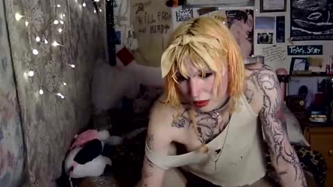 cher strauberry online show from 02-24-26, 12:08