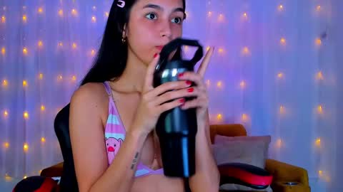 Snapshot of cherylbutler chatting on 03-08-25, 08:25 Cheryl online show from 03-08-25, 08:25