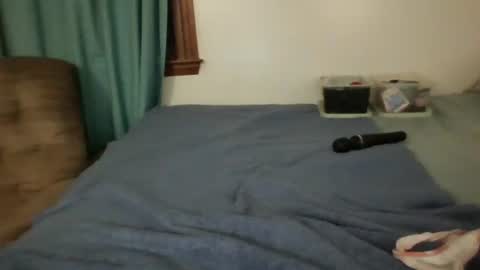 Jade and Thomas online show from 02-23-26, 02:31