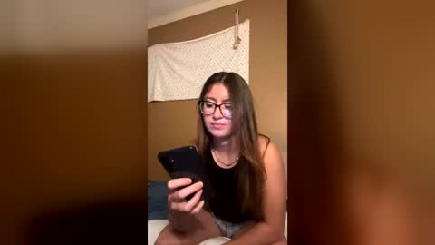 Snapshot of cheyenne_p chatting on 08-06-26, 02:02 cheyenne_p online show from 08-06-26, 02:02