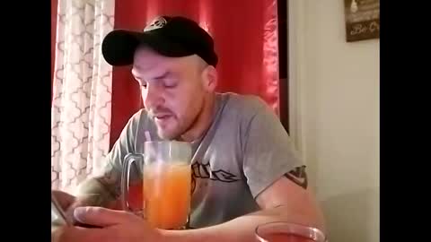 Snapshot of cheyrann chatting on 10-23-25, 04:23 cheyrann online show from 10-23-25, 04:23