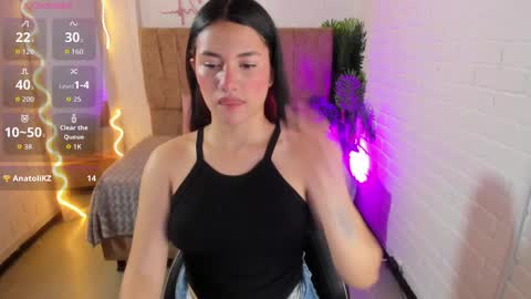 Chiara  online show from 09-18-25, 07:16