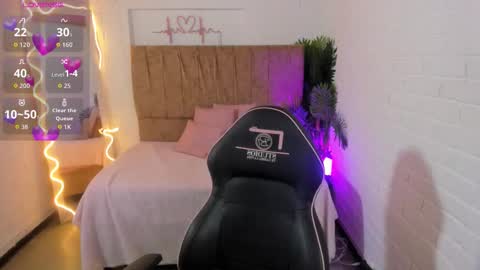 Chiara  online show from 09-26-25, 07:18