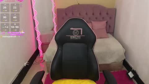 Chiara  online show from 11-20-25, 02:45