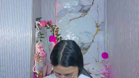 Snapshot of chiara_tay chatting on 06-09-26, 07:25 Chiara online show from 06-09-26, 07:25