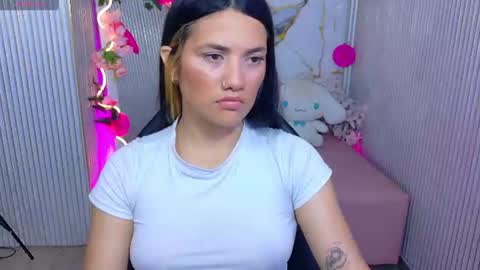Snapshot of chiara_tay chatting on 06-30-26, 07:04 Chiara online show from 06-30-26, 07:04