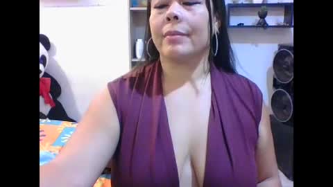 Snapshot of chiarafioree chatting on 01-17-25, 04:57 ChiaraFioree online show from 01-17-25, 04:57