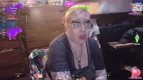 Snapshot of chiaroscurosiren chatting on 07-27-26, 07:15 CurvySiren online show from 07-27-26, 07:15