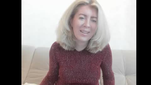Snapshot of chicafortuna chatting on 09-11-25, 03:06 NBFG online show from 09-11-25, 03:06