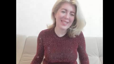 Snapshot of chicafortuna chatting on 09-14-25, 03:49 NBFG online show from 09-14-25, 03:49