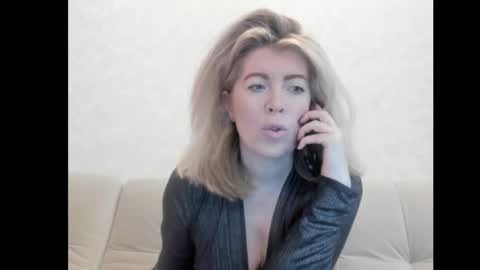 Snapshot of chicafortuna chatting on 10-08-25, 02:42 NBFG online show from 10-08-25, 02:42