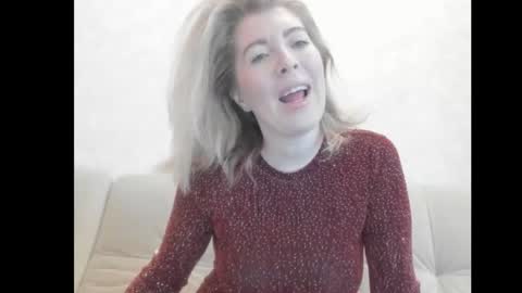 Snapshot of chicafortuna chatting on 10-10-25, 02:21 NBFG online show from 10-10-25, 02:21