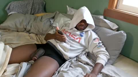 Que online show from 03-20-26, 03:39