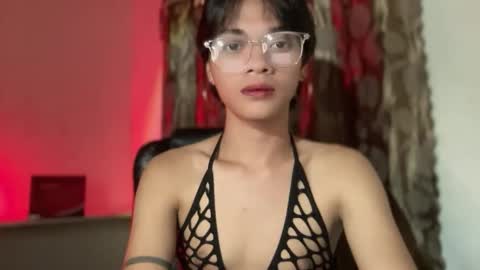 Snapshot of chichay_addams chatting on 09-26-25, 01:04 Addams online show from 09-26-25, 01:04
