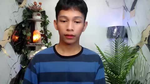 chick_renz online show from 10-09-25, 04:38