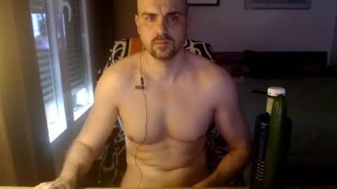 chicocam1983 online show from 04-04-26, 04:04