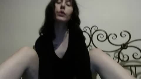 Snapshot of chill_julie chatting on 04-03-26, 08:18 Juliet online show from 04-03-26, 08:18