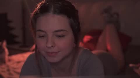 Snapshot of chillpix chatting on 09-20-25, 11:06 Hanna online show from 09-20-25, 11:06