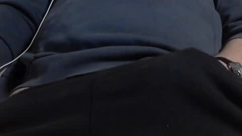 Snapshot of chilly_man chatting on 01-10-25, 10:04 Pekar online show from 01-10-25, 10:04