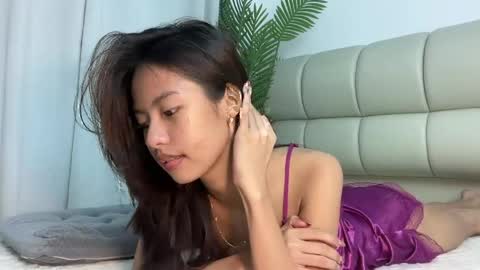 Snapshot of chinita_kai chatting on 06-03-26, 06:05 chenee online show from 06-03-26, 06:05