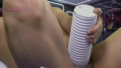 Enrique online show from 12-02-25, 07:53