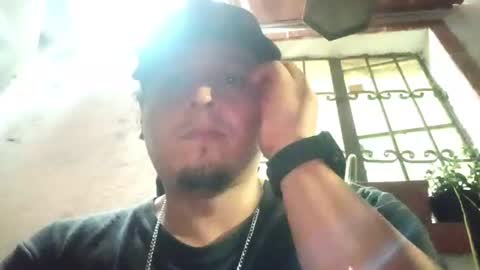 Enrique online show from 06-23-26, 06:33
