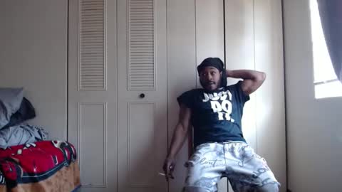 Snapshot of chitownsgod chatting on 03-10-25, 04:25 Antonio Brown online show from 03-10-25, 04:25