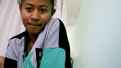 Snapshot of chloe9794 chatting on 06-14-26, 12:18 chloe9794 online show from 06-14-26, 12:18