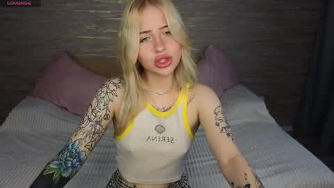 Chloe online show from 06-08-26, 12:49