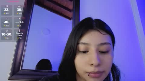 chloe_bluee_ online show from 03-25-26, 11:16