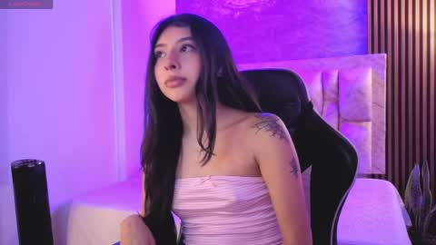 chloe_bluee_ online show from 06-02-26, 11:12