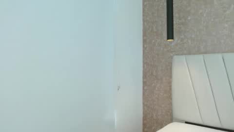 Abby 19 years online show from 12-29-24, 05:44