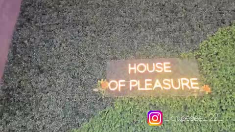 Chloe online show from 10-18-25, 05:03