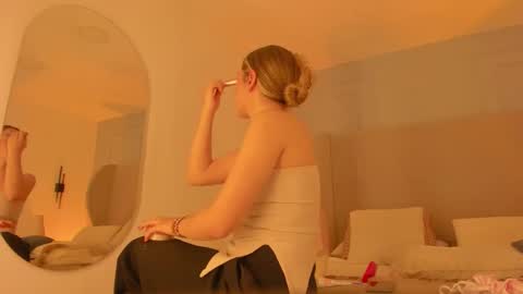 Chloe online show from 03-21-26, 12:21